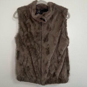 Sanctuary faux fur mock neck button detail vest